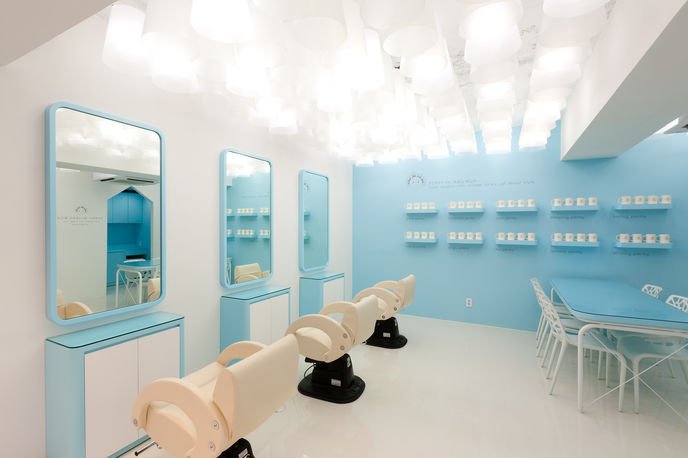 Bluebell Lounge Salon: Premium Beauty & Wellness Solutions.